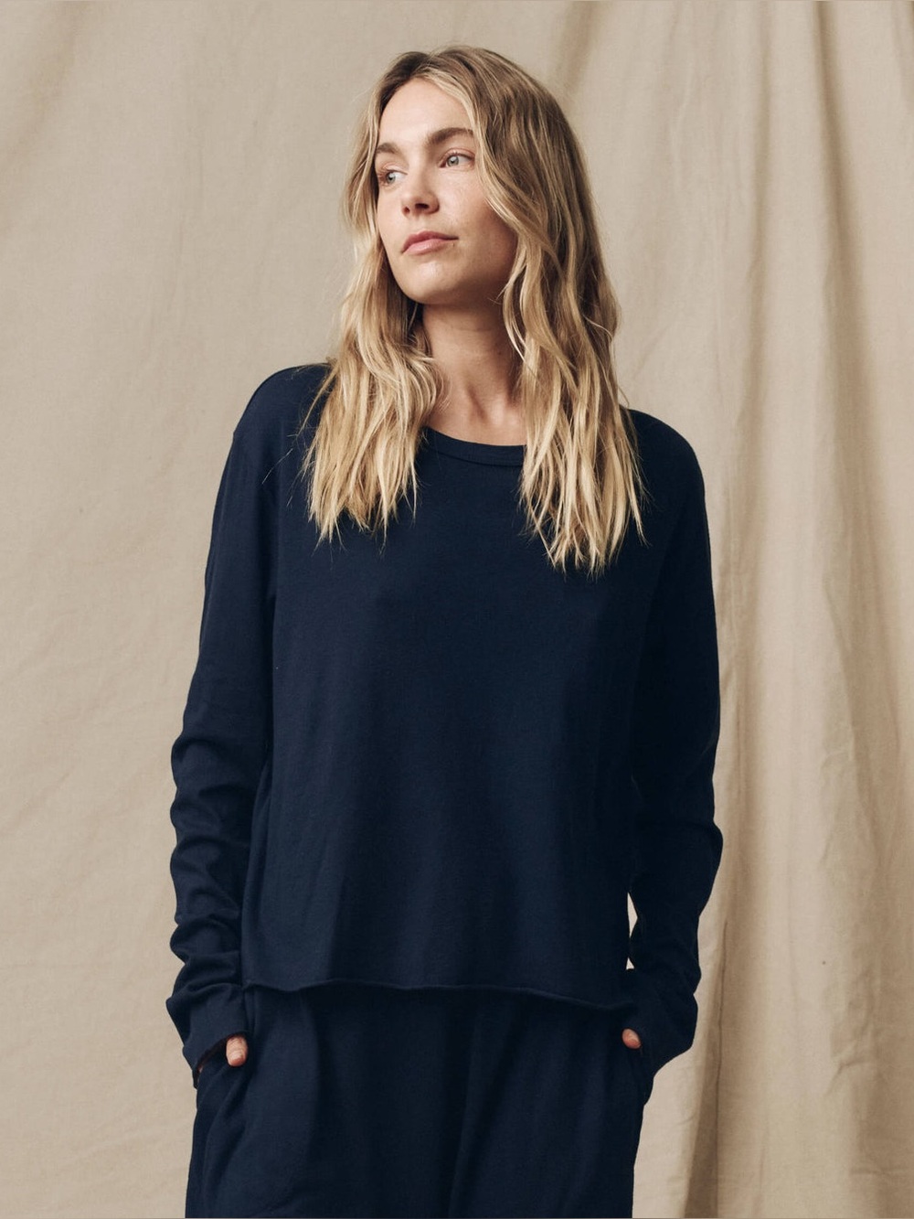 The Great The Long Sleeve Crop Tee in True Navy Size Small